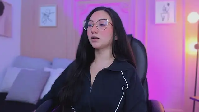 lucy neil online show from 02.10.26