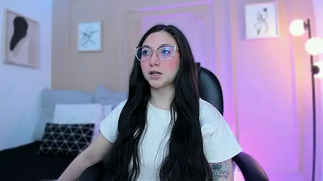 lucy neil online show from 02.26.26