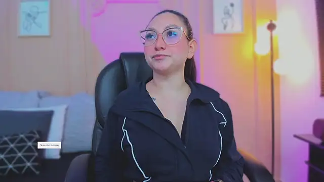 lucy neil online show from 03.29.26