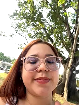 Snapshot of Lucyklein2022 chatting on 10.02.25 Lucyklein2022 online show from 10.02.25