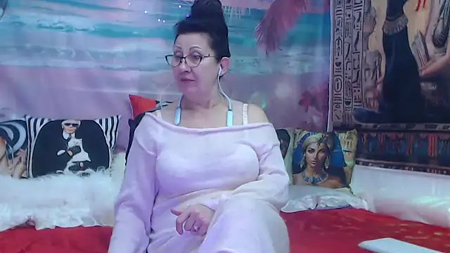 NightOrhideya online show from 11.20.25