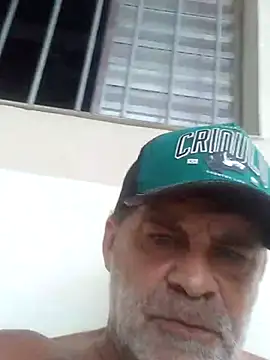 Snapshot of Peludo173317 chatting on 11.13.25 Peludo173317 online show from 11.13.25