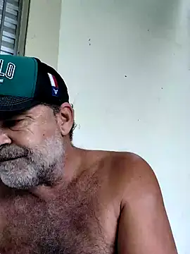 Snapshot of Peludo173317 chatting on 02.25.26 Peludo173317 online show from 02.25.26