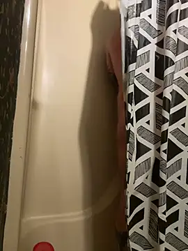 Snapshot of brettsworld1 chatting on 12.31.24 brettsworld1 online show from 12.31.24