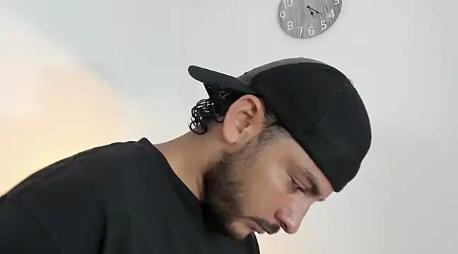 tuyo1995 online show from 12.28.24