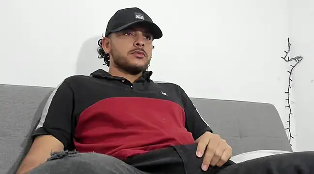 tuyo1995 online show from 03.03.25