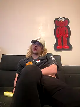 trippyski online show from 12.08.24