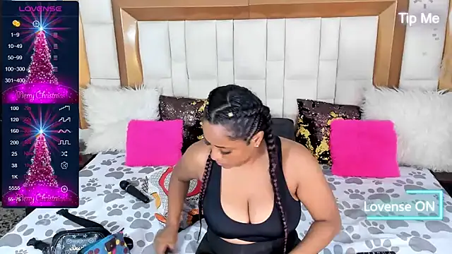 BellaKarla online show from 12.26.24