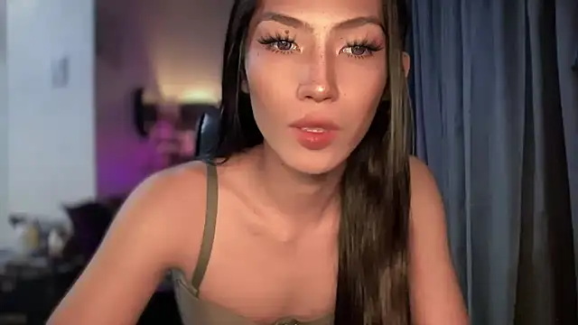 Bella Gordon online show from 10.14.25