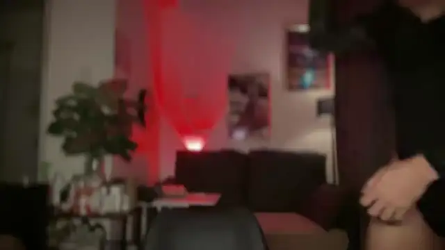 Bella Gordon online show from 12.18.25