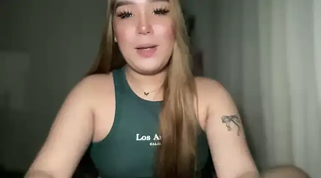 MissCataleyaxxx online show from 01.04.25