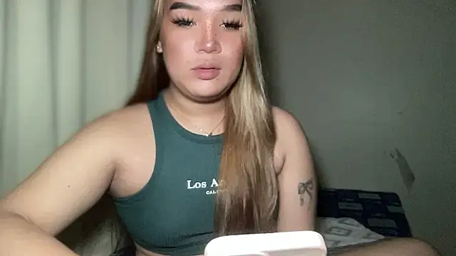 MissCataleyaxxx online show from 02.18.25