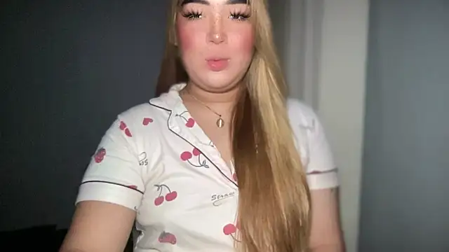 MissCataleyaxxx online show from 10.15.25