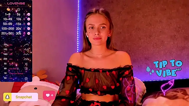 Snapshot of madina_taher chatting on 12.21.24 madina taher online show from 12.21.24