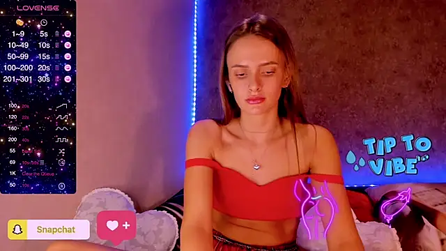 Snapshot of madina_taher chatting on 02.26.25 madina taher online show from 02.26.25