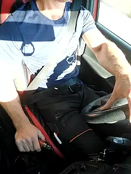 Snapshot of Xcoquinx chatting on 09.10.25 Xcoquinx online show from 09.10.25