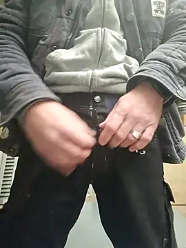 Xcoquinx online show from 11.21.25