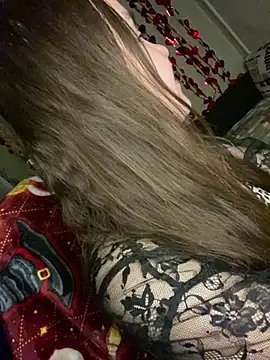 Var Kiss online show from 02.25.26