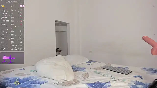 Snapshot of NAMIMAYERS2 chatting on 01.23.25 NAMIMAYERS2 online show from 01.23.25