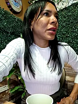 Doll Loren online show from 09.30.25