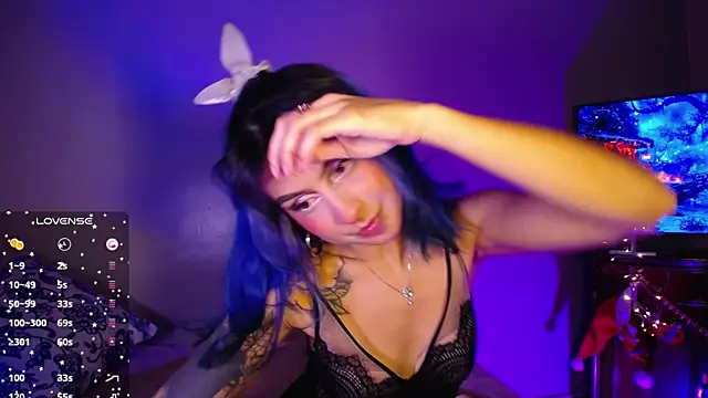 Cinamoonn online show from 01.04.25