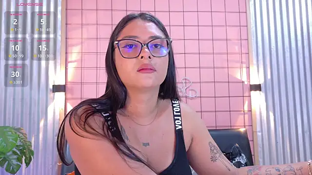 mensia hernandz online show from 08.03.26