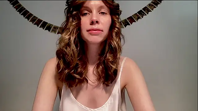 Nikki Mimimi online show from 02.06.25