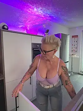 German Milf online show from 11.09.25