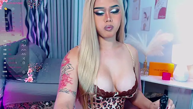 Ella Fantasiax online show from 01.23.25