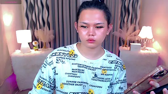 Ella Fantasiax online show from 10.30.25