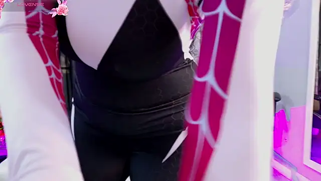 Snapshot of BLACK_ROSSE_1 chatting on 11.04.25 BLACK ROSSE 1 online show from 11.04.25