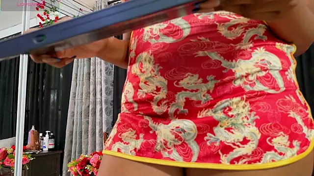 Snapshot of BLACK_ROSSE_1 chatting on 11.12.25 BLACK ROSSE 1 online show from 11.12.25