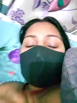 Snapshot of Shristiprakash0 chatting on 11.18.25 Shristiprakash0 online show from 11.18.25