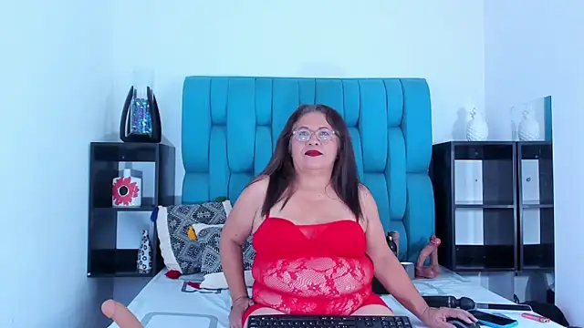 Keira Lennox online show from 03.02.25