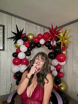 Snapshot of cowgirlc chatting on 11.23.25 cowgirlc online show from 11.23.25