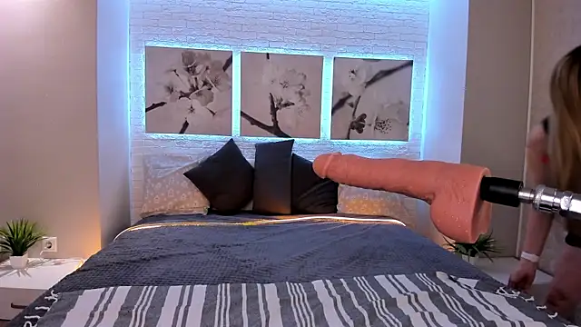 Betty June online show from 11.28.25