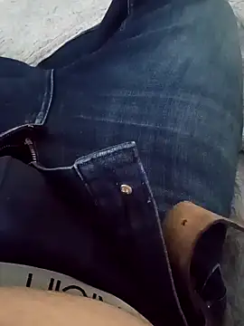 Snapshot of Mark_Dad chatting on 03.22.25 Mark Dad online show from 03.22.25