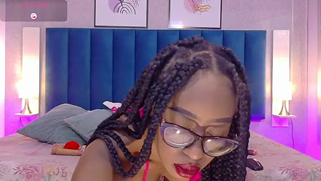 MiaMidnnightt online show from 10.07.25