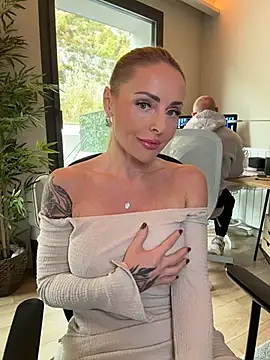 EmaSalis online show from 11.10.25