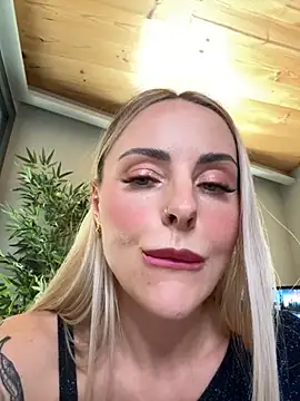 EmaSalis online show from 11.19.25