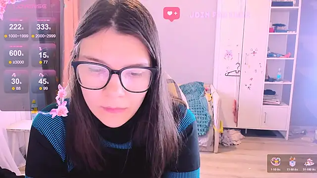 MollyLollipop online show from 11.06.25