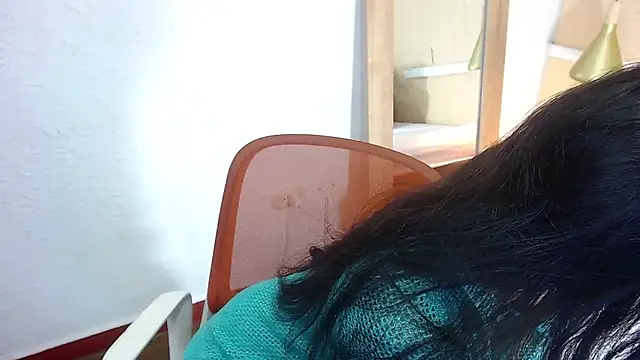 Snapshot of Sweet_baby_hellen chatting on 12.19.24 Sweet baby hellen online show from 12.19.24