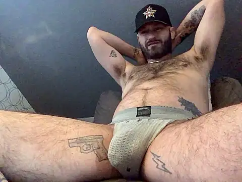 Snapshot of GhetTOfag_ chatting on 01.20.25 GhetTOfag online show from 01.20.25