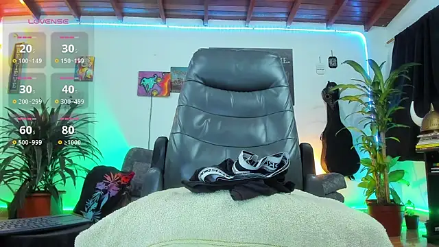 RyanCarter  online show from 11.05.25