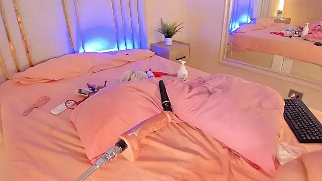 Snapshot of Saekohofman chatting on 02.01.25 Saekohofman online show from 02.01.25