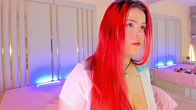 Snapshot of Saekohofman chatting on 02.20.25 Saekohofman online show from 02.20.25