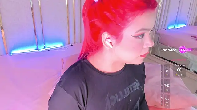 Snapshot of Saekohofman chatting on 09.17.25 Saekohofman online show from 09.17.25