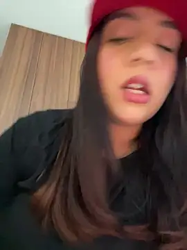 Snapshot of marcimaa chatting on 01.19.25 marcimaa online show from 01.19.25