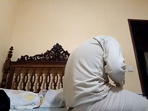 White rabbit  online show from 11.22.25