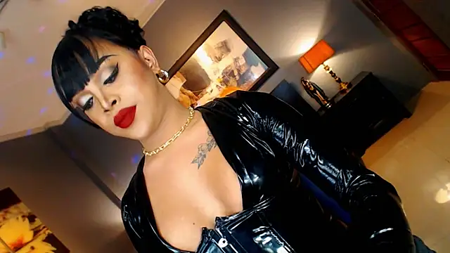 MarryQueen22 online show from 11.11.25